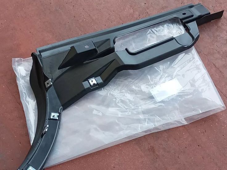 2009-2012 AUDİ Q5 SOL ARKA UÇ TABAN ALT MUHAFAZASI