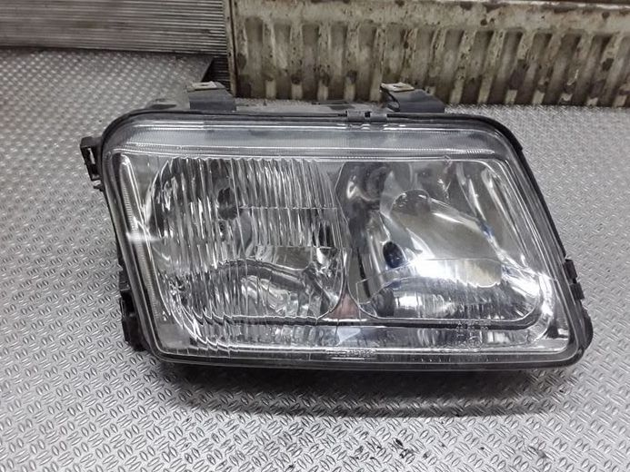 AUDİ A3 S3 1998 SAĞ FAR