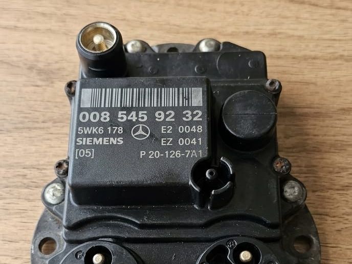 MERCEDES W124 W201  UYUMLU  ÇIKMA ORİJİNAL  ÜRÜN