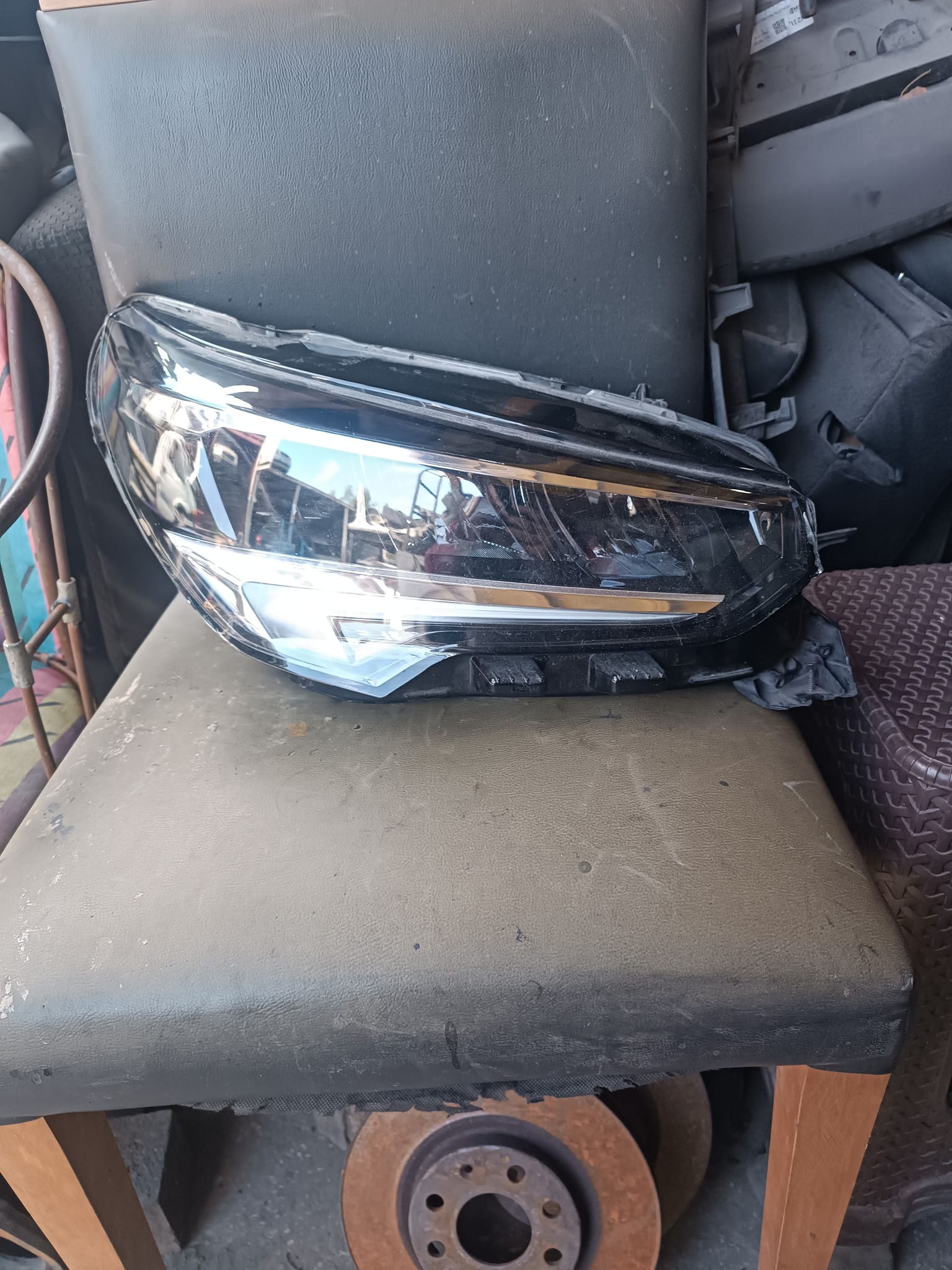 Opel Corsa f sağ ledli far