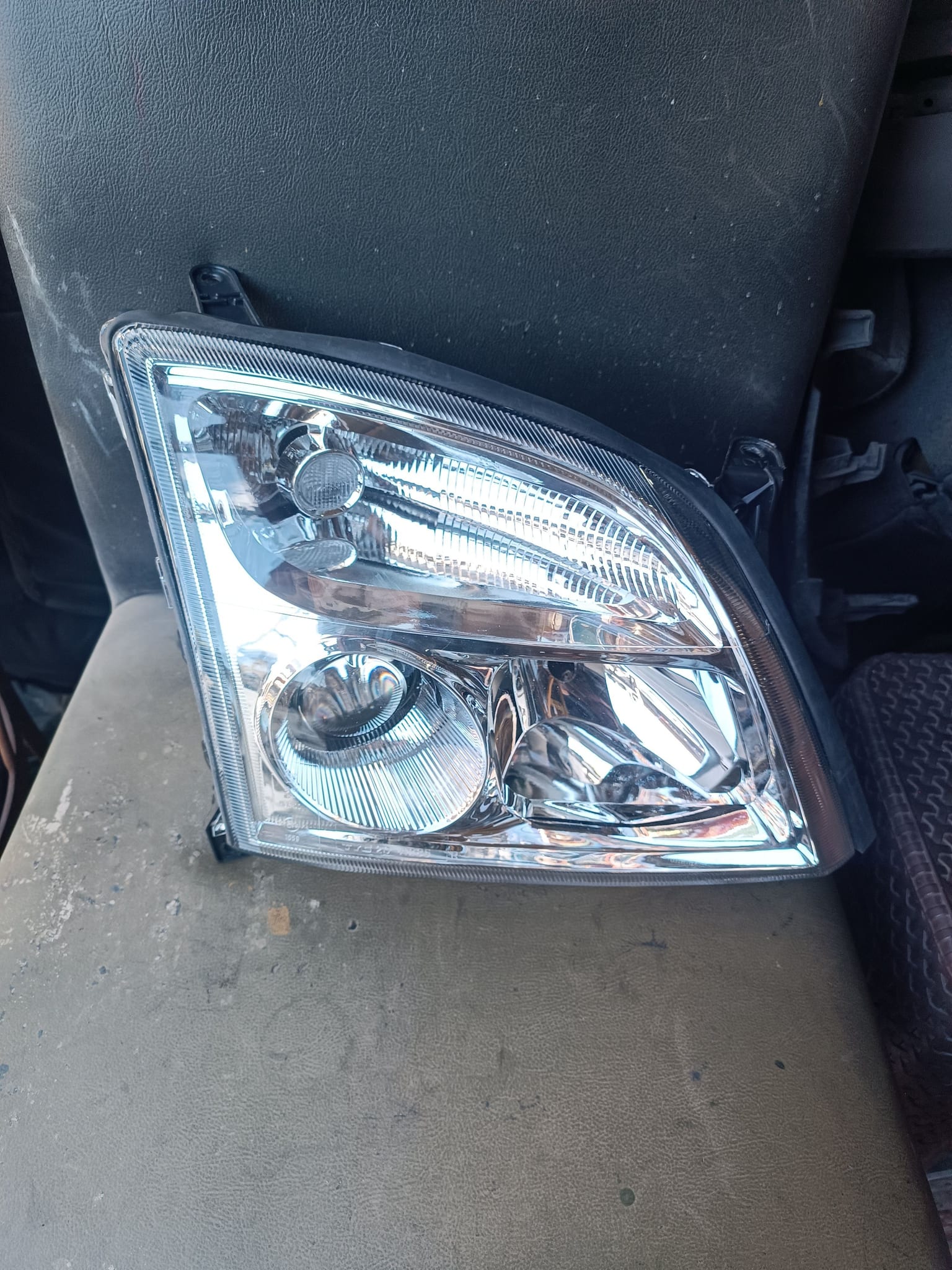 Opel Vectra sağ ön far düz model 2002 2005 kadar uyumlu