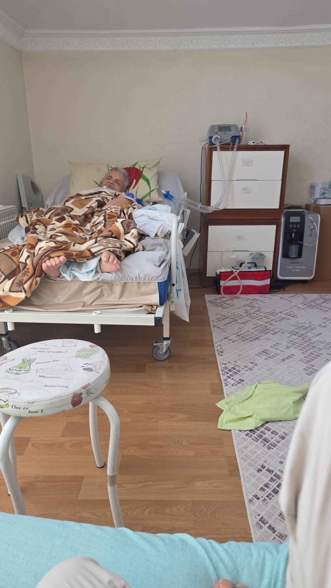 Kocaeli'de yatılı hasta bakıcı arıyoruz